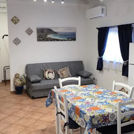 La Casetta Di Nin E Gian Mondello Дом отдыха Палермо