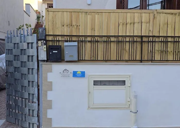 La Casetta Di Nin E Gian Mondello Vakantiehuis